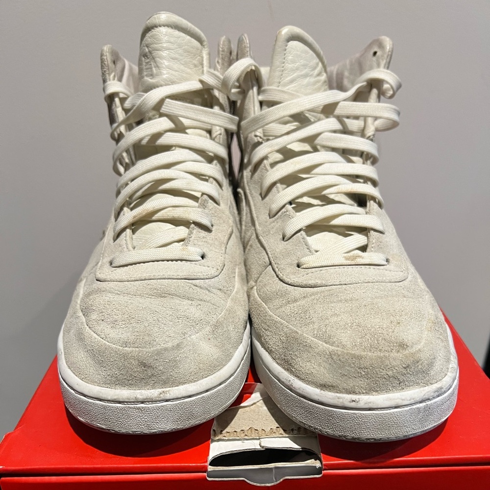 Nike John Elliot Vandals size 11